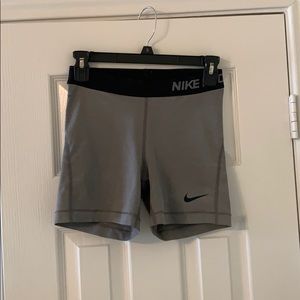 Grey Nike pro spandex